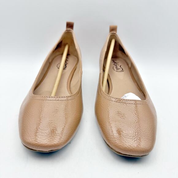LifeStride Womens Cameo Heeled Flats US 7 Wide EU 37 Nude Tan Slip On NIB - Picture 6 of 12
